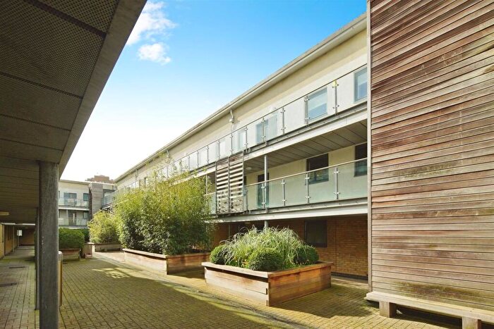 1 Bedroom Flat To Rent In Kingscote Way, Brighton, BN1