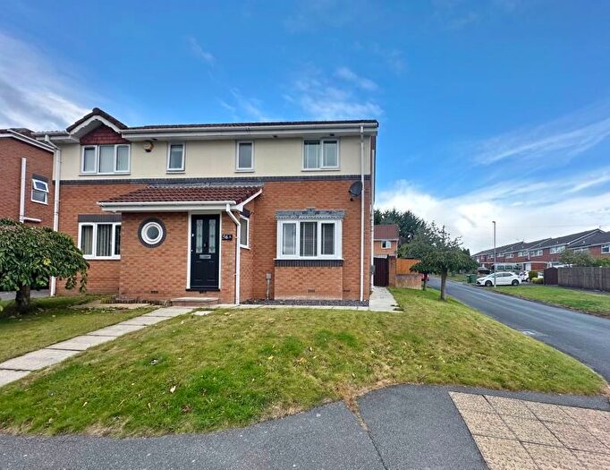3 Bedroom Semi-detached House For Sale In Kentmere Drive, Pensby, Wirral, CH61