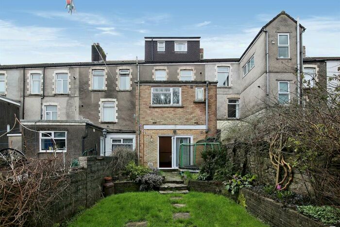 4 Bedroom Terraced House For Sale In Hendre Road, Abertridwr, Caerphilly, CF83