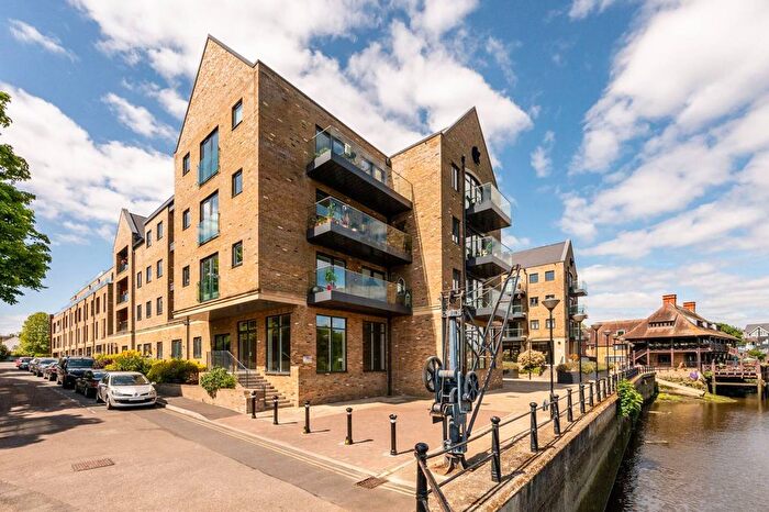 1 Bedroom Flat To Rent In Lion Wharf Road, Isleworth, TW7