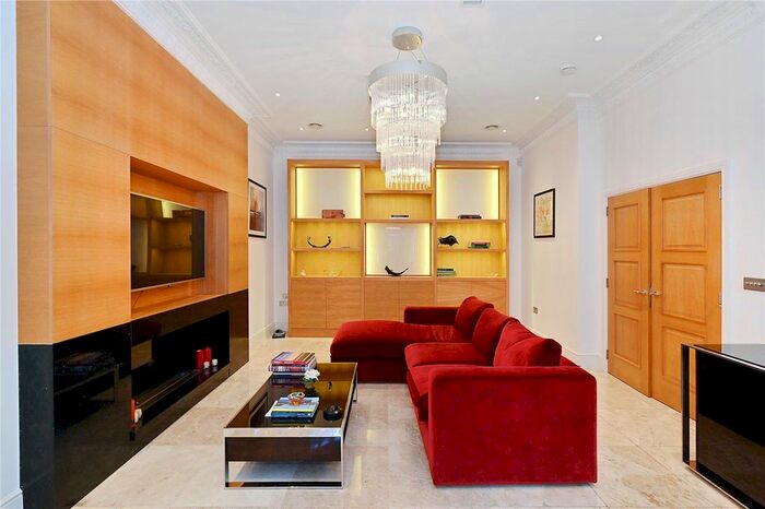 5 Bedroom Flat To Rent In York Terrace West, Regents Park, London, NW1