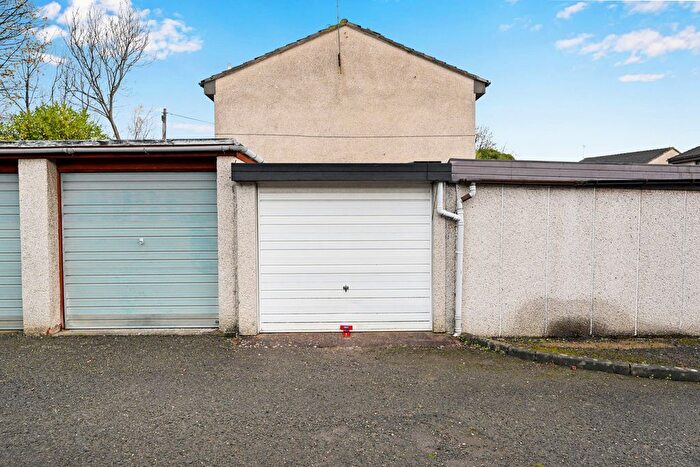 Property For Sale In Garage, Cameron Toll Gardens, Edinburgh, EH16