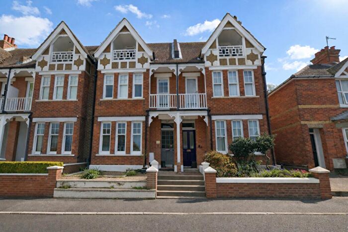 4 Bedroom Terraced House For Sale In Blackhouse Hill, Hythe, Kent, CT21