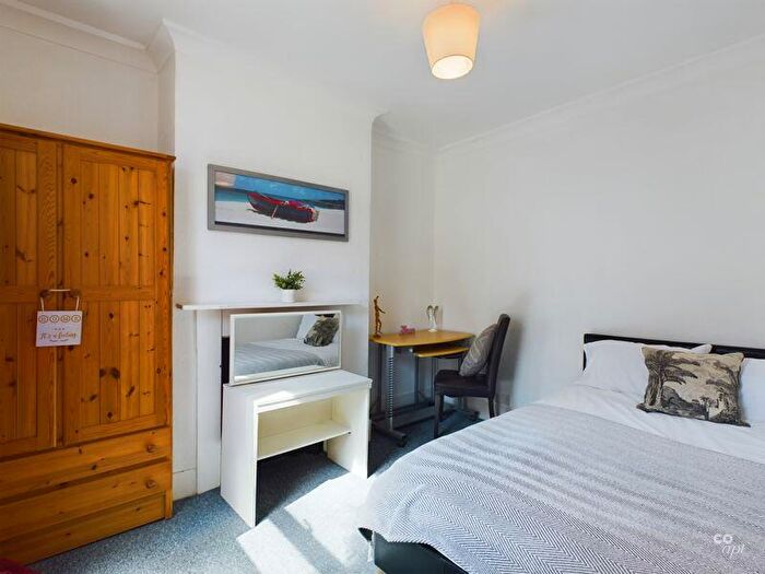 4 Bedroom End Of Terrace House To Rent In Elm Grove, Brighton, BN2