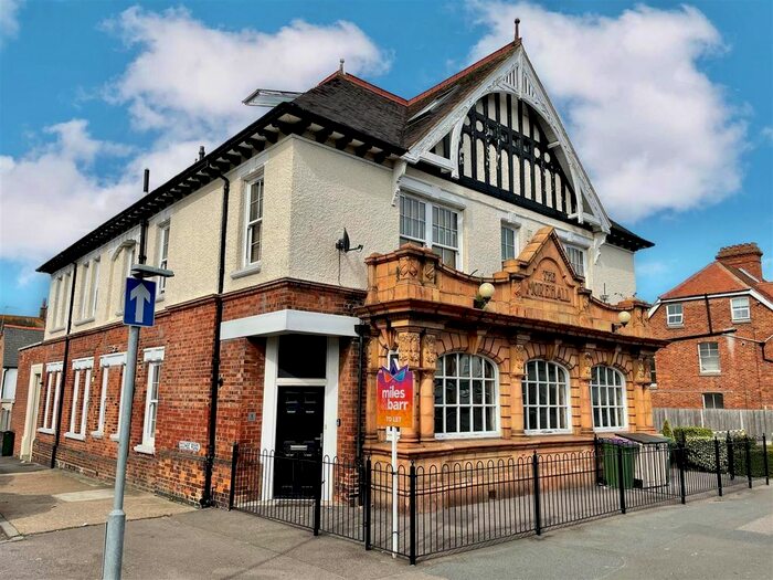 1 Bedroom Flat To Rent In Cheriton Road, Folkestone, CT19