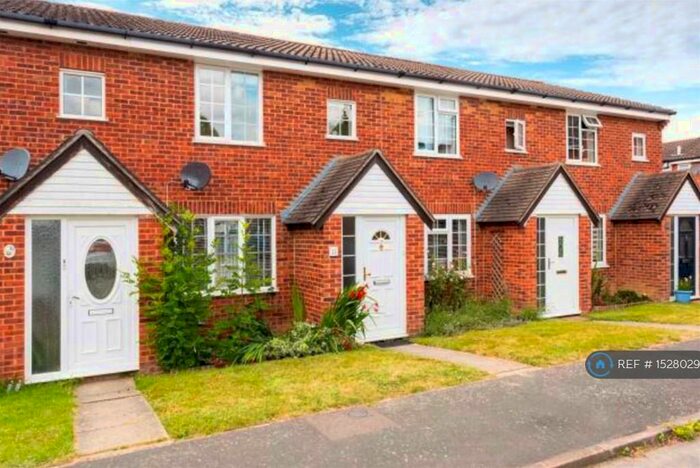 3 Bedroom Terraced House To Rent In Stoneybrook, Horsham, RH12