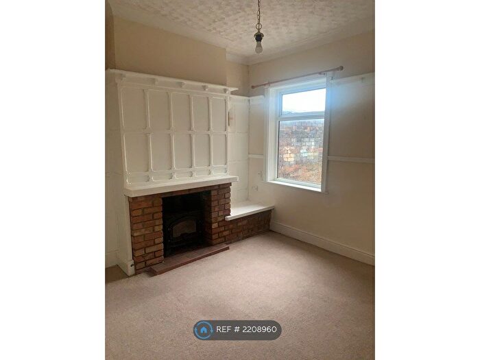 2 Bedroom Terraced House To Rent In Hartshill Road, Stoke-On-Trent, ST4