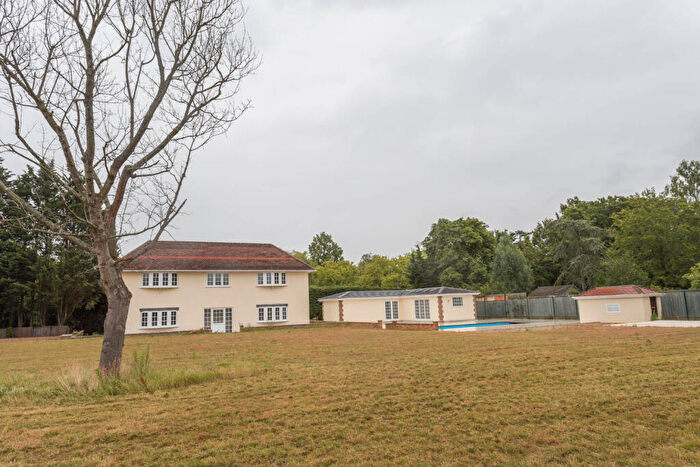 4 Bedroom Detached House For Sale In Mounts Hill, Winkfield, Windsor, Berkshire, SL4