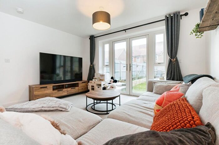 2 Bedroom End Of Terrace House For Sale In Dowling Crescent, Ampfield, Romsey, Hampshire, SO51