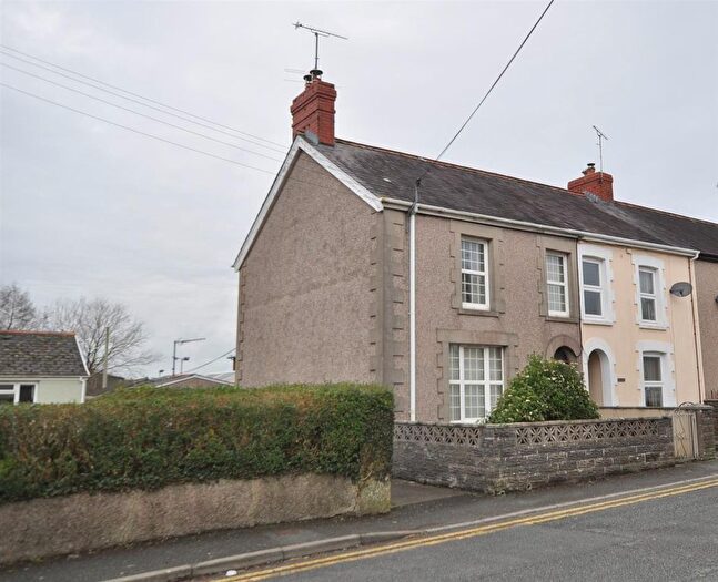 3 Bedroom End Of Terrace House For Sale In North Road, Whitland, SA34