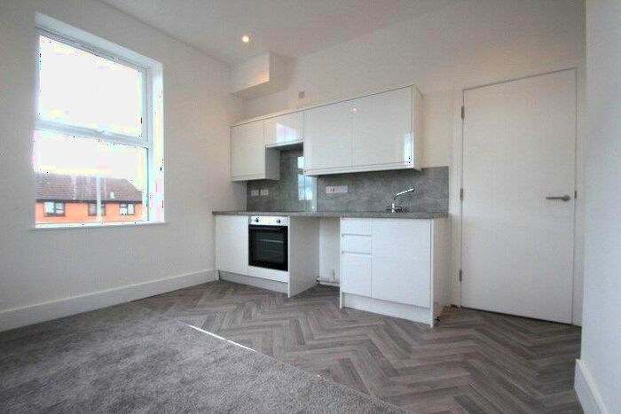 2 Bedroom Apartment To Rent In Maunders Road, Stoke-on-Trent, ST2
