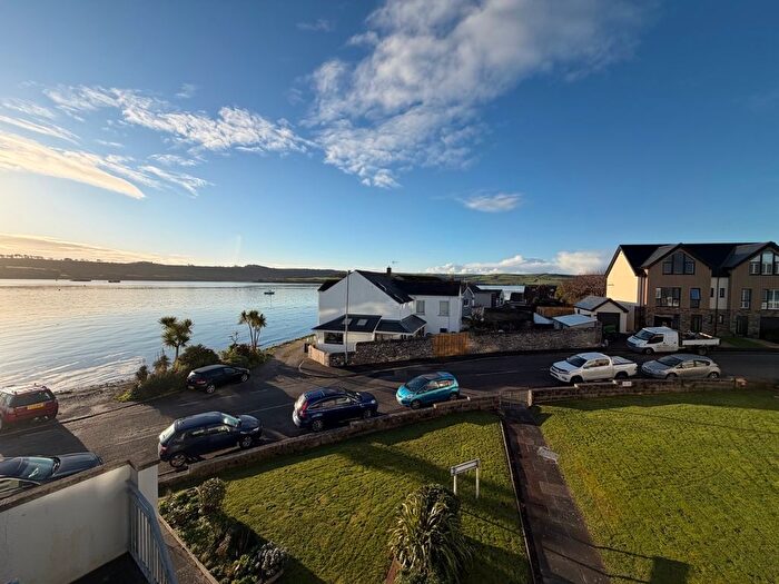 3 Bedroom Maisonette To Rent In Marine Drive, Torpoint, PL11