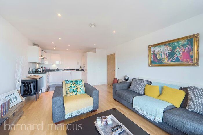 2 Bedroom Apartment To Rent In Pinner Road, Harrow On Hill, HA1