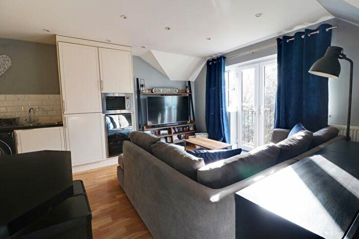 1 Bedroom Flat For Sale In Hambledon Road, Waterlooville, PO7