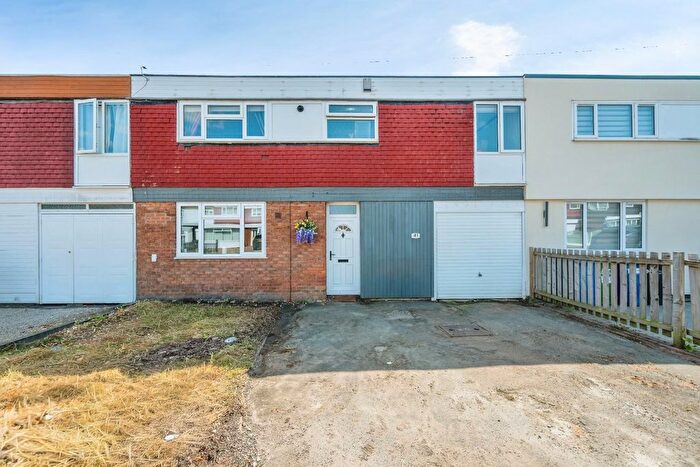 3 Bedroom Terraced House For Sale In Clifton Avenue, Tamworth, B79