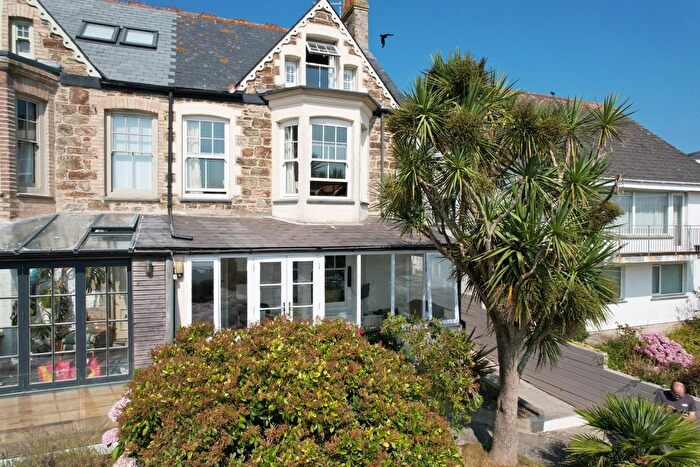 4 Bedroom Property For Sale In Perranporth, TR6