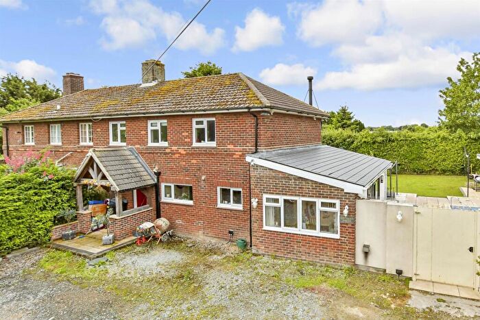 3 Bedroom Semi Detached House For Sale In Rushett Lane, Norton, Faversham, Kent, ME13