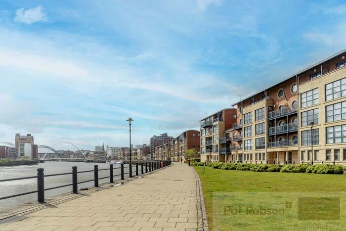 2 Bedroom Flat To Rent In Mariners Wharf, Quayside, Newcastle Upon Tyne, NE1