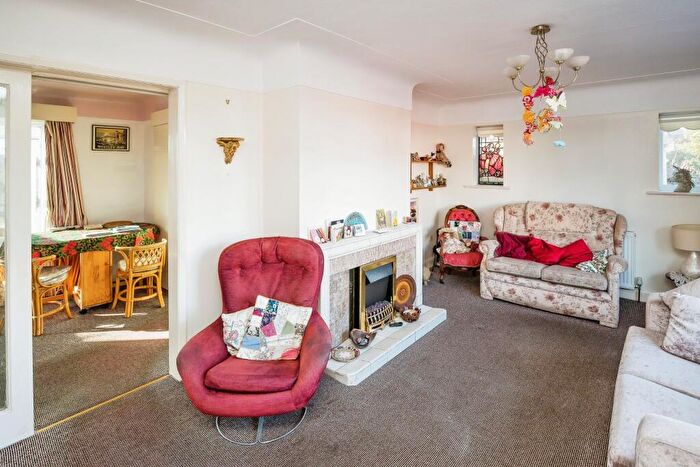 2 Bedroom Bungalow For Sale In Grafton Walk, West Kirby, Wirral, CH48