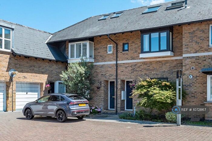 4 Bedroom Terraced House To Rent In Magellan Place, London, E14