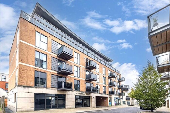 2 Bedroom Apartment To Rent In Surbiton, Kingston Upon Thames, KT6