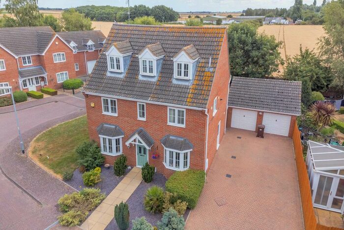 5 Bedroom Detached House For Sale In Normanton Road, Crowland, PE6