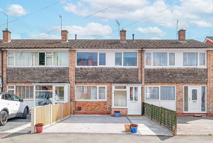 2 Bedroom Terraced House For Sale In York Road, Bromsgrove, B61