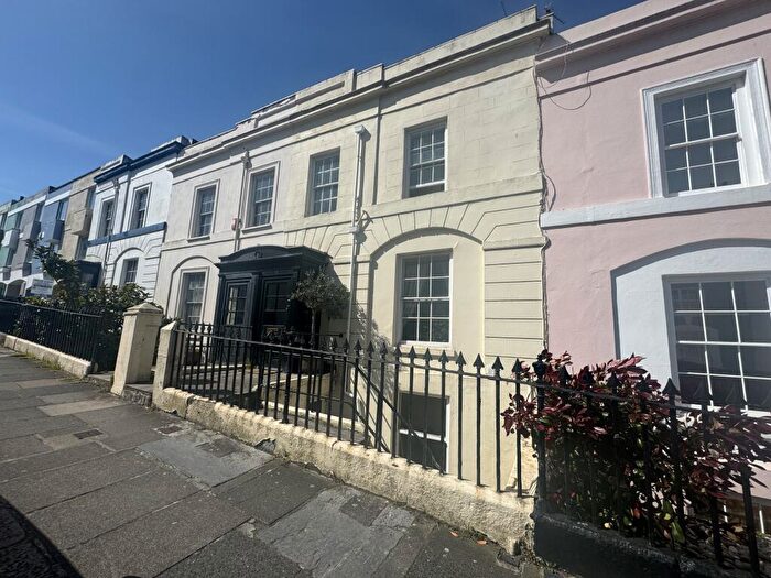 1 Bedroom Flat To Rent In Athenaeum Street, Plymouth, PL1