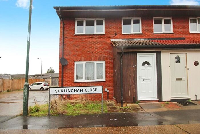 3 Bedroom House For Sale In Surlingham Close, London, SE28