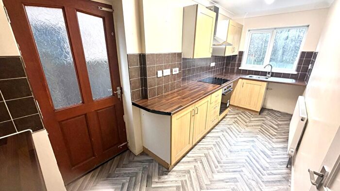 3 Bedroom House To Rent In Devereux Road, West Bromwich, B70