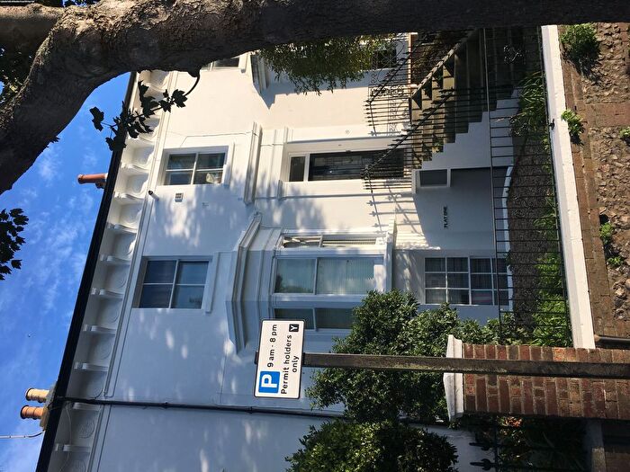 3 Bedroom Detached House To Rent In Compton Avenue, Brighton, BN1