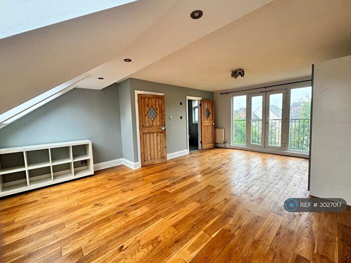 5 Bedroom Semi Detached House To Rent In Brickwood Road, Croydon, CR0