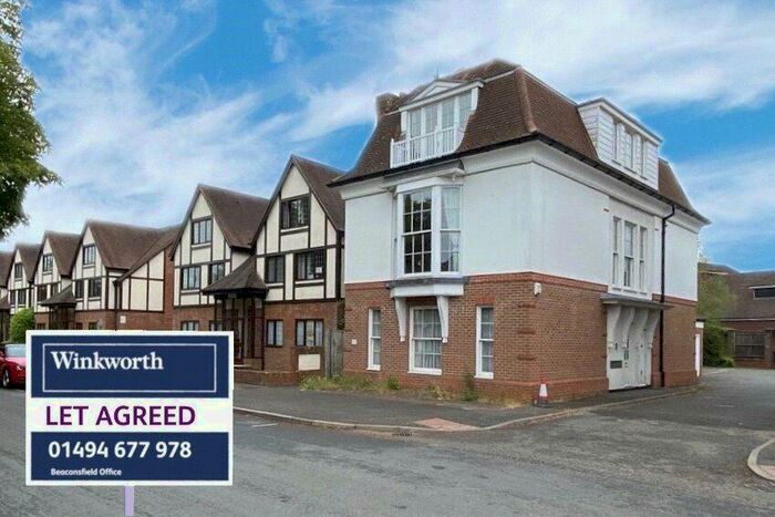 2 Bedroom Apartment To Rent In Warwick Road, Beaconsfield, HP9