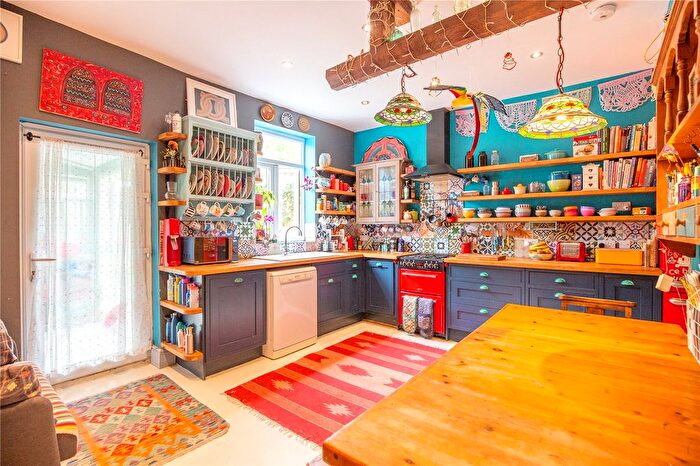 3 Bedroom Terraced House For Sale In Warminster Road, Bristol, BS2