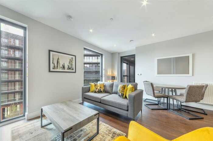 1 Bedroom Apartment To Rent In Avalon Point, Silvocea Way, Orchard Wharf, London, E14