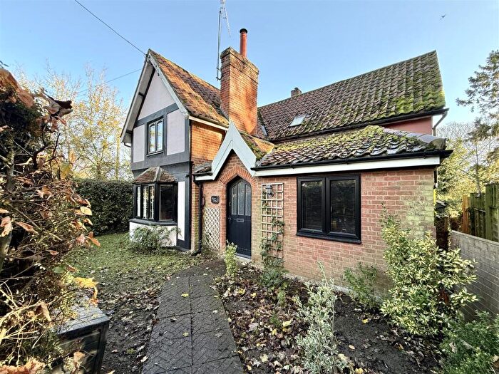 4 Bedroom Detached House For Sale In Garden Cottage, Otley, IP6