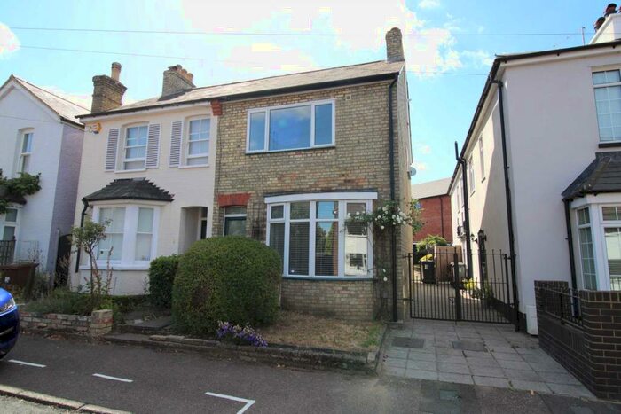 3 Bedroom Semi-Detached House To Rent In Richmond Road, Potters Bar, EN6