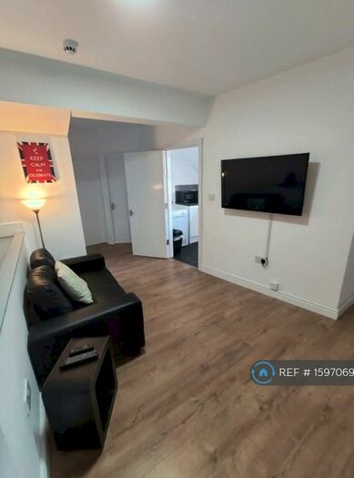 3 Bedroom Flat To Rent In Copson Street, Manchester, M20
