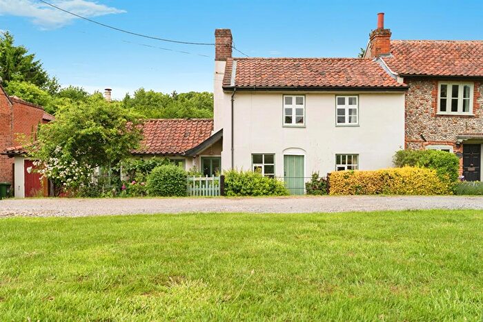 2 Bedroom Character Property For Sale In The Green, Hunworth, Melton Constable, NR24