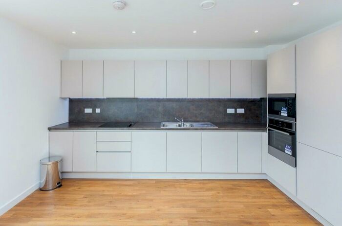 2 Bedroom Apartment To Rent In Bailey Street, London, SE8