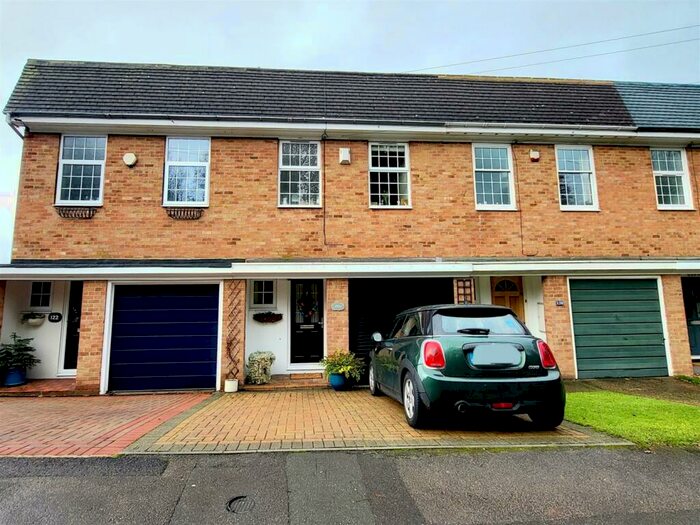 3 Bedroom House To Rent In Borstal Road, Rochester, ME1