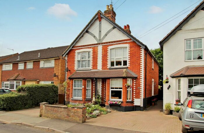 3 Bedroom Semi-Detached House To Rent In Well Lane, Horsell, Woking, GU21