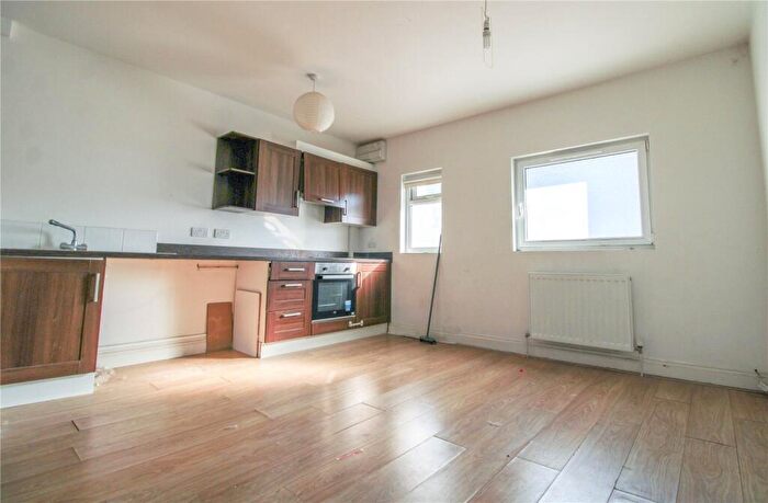 1 Bedroom Apartment To Rent In Freemasons Place, Croydon, CR0