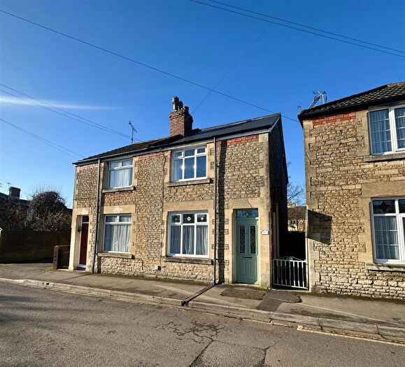 2 Bedroom Semi-Detached House To Rent In Parkfields, Chippenham, SN15