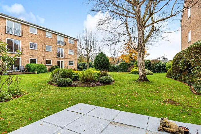 3 Bedroom Flat To Rent In Birchington Road, Cedar Court Birchington Road, SL4