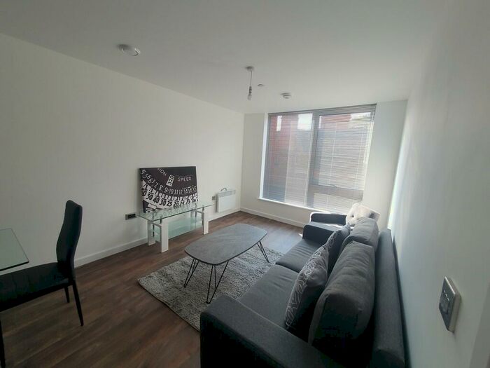 2 Bedroom Apartment To Rent In Moseley Gardens, Moseley Street, B12