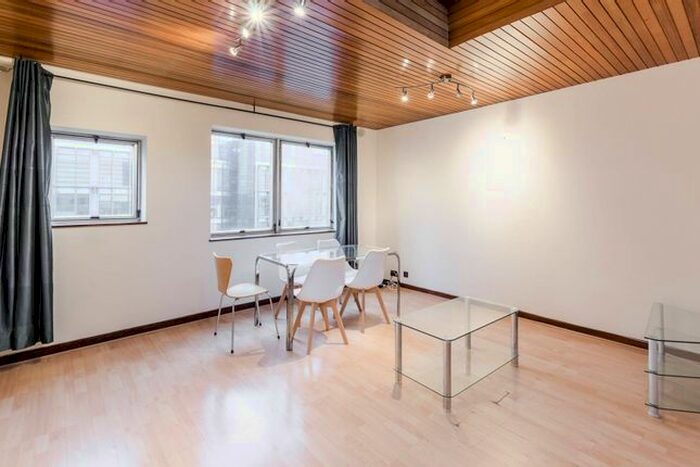 2 Bedroom Flat To Rent In Fitzroy Street, Fitzrovia, London, W1T