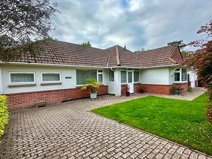 3 Bedroom Detached Bungalow For Sale In Birchington Close, Bexhill-On-Sea, TN39