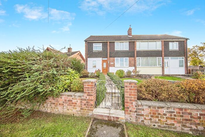 3 Bedroom Semi Detached House For Sale In Waldingfield Road, Sudbury, Suffolk, CO10