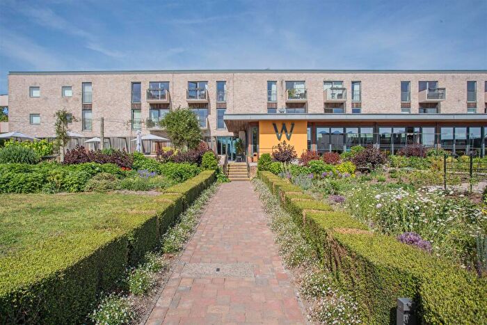 1 Bedroom Retirement Property For Sale In The Pavilion, Roundwood Way, Corsham, SN13